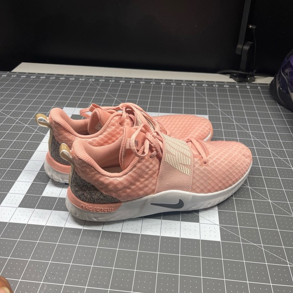 Nike In-Season TR9 Running Shoe Women's Size 9 Pink  Trainer Sneaker - Picture 7 of 10